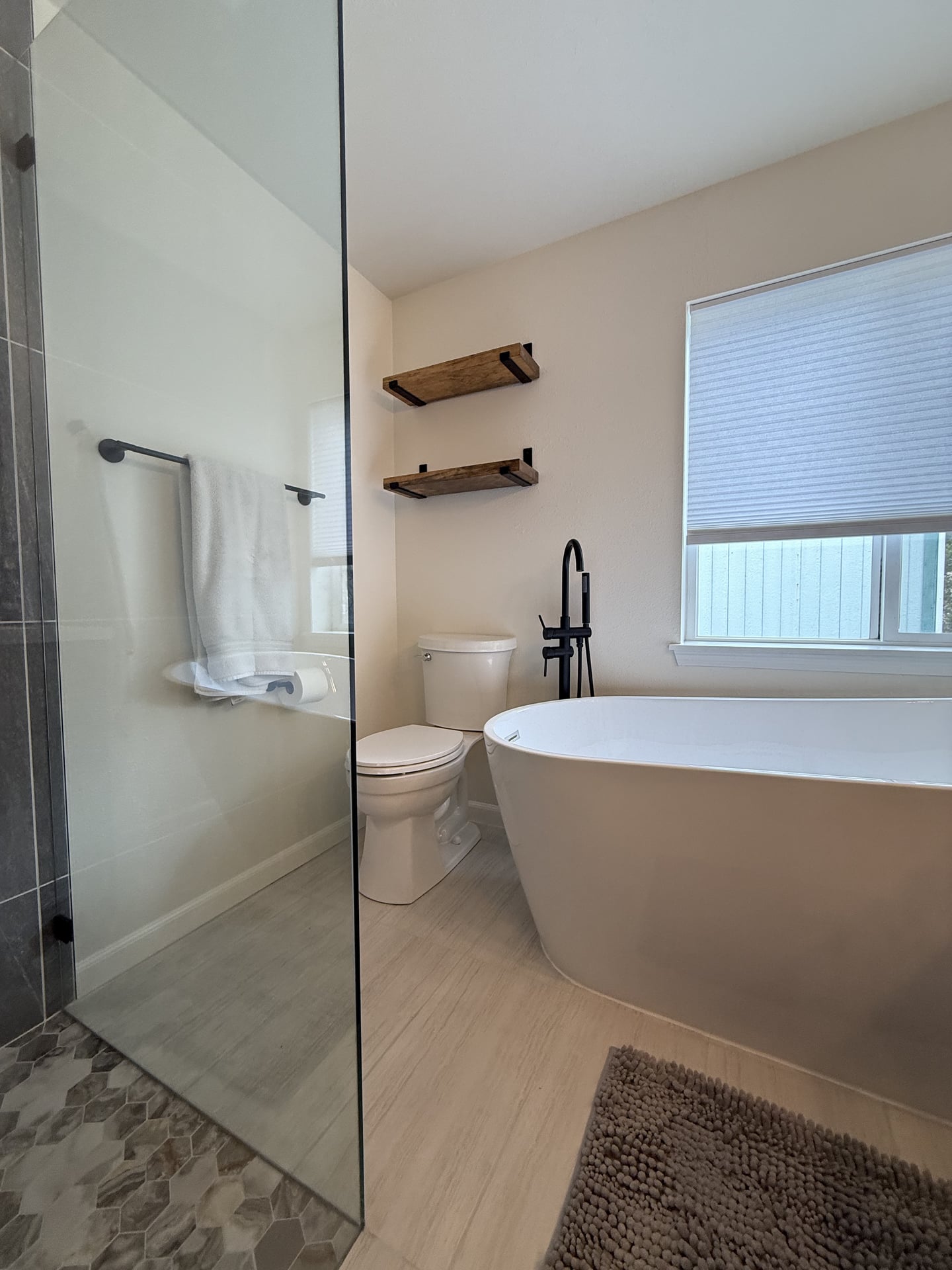 Master Bath with Walk-In Shower & Freestanding Tub - Photo 15
