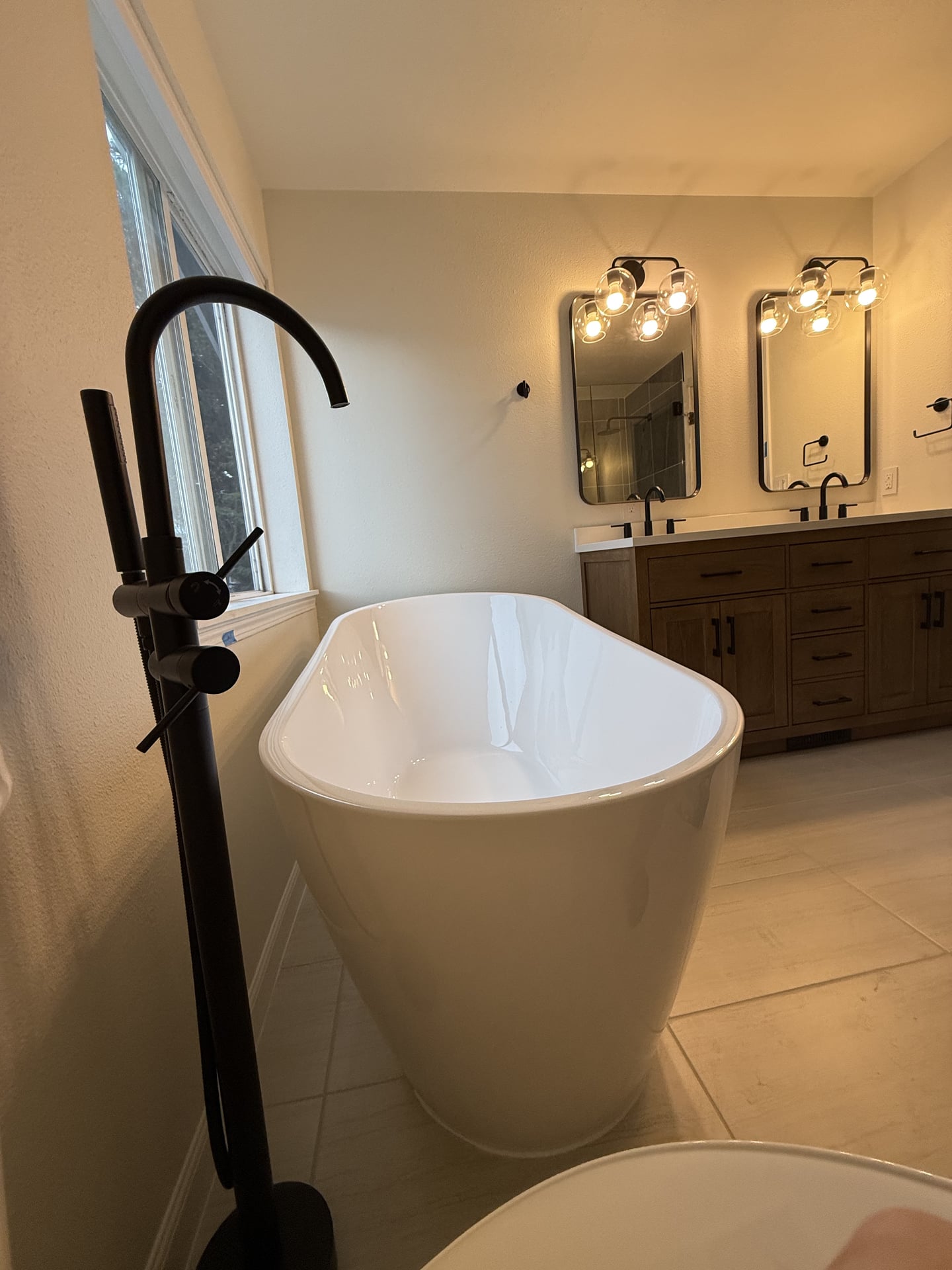 Master Bath with Walk-In Shower & Freestanding Tub - After 5