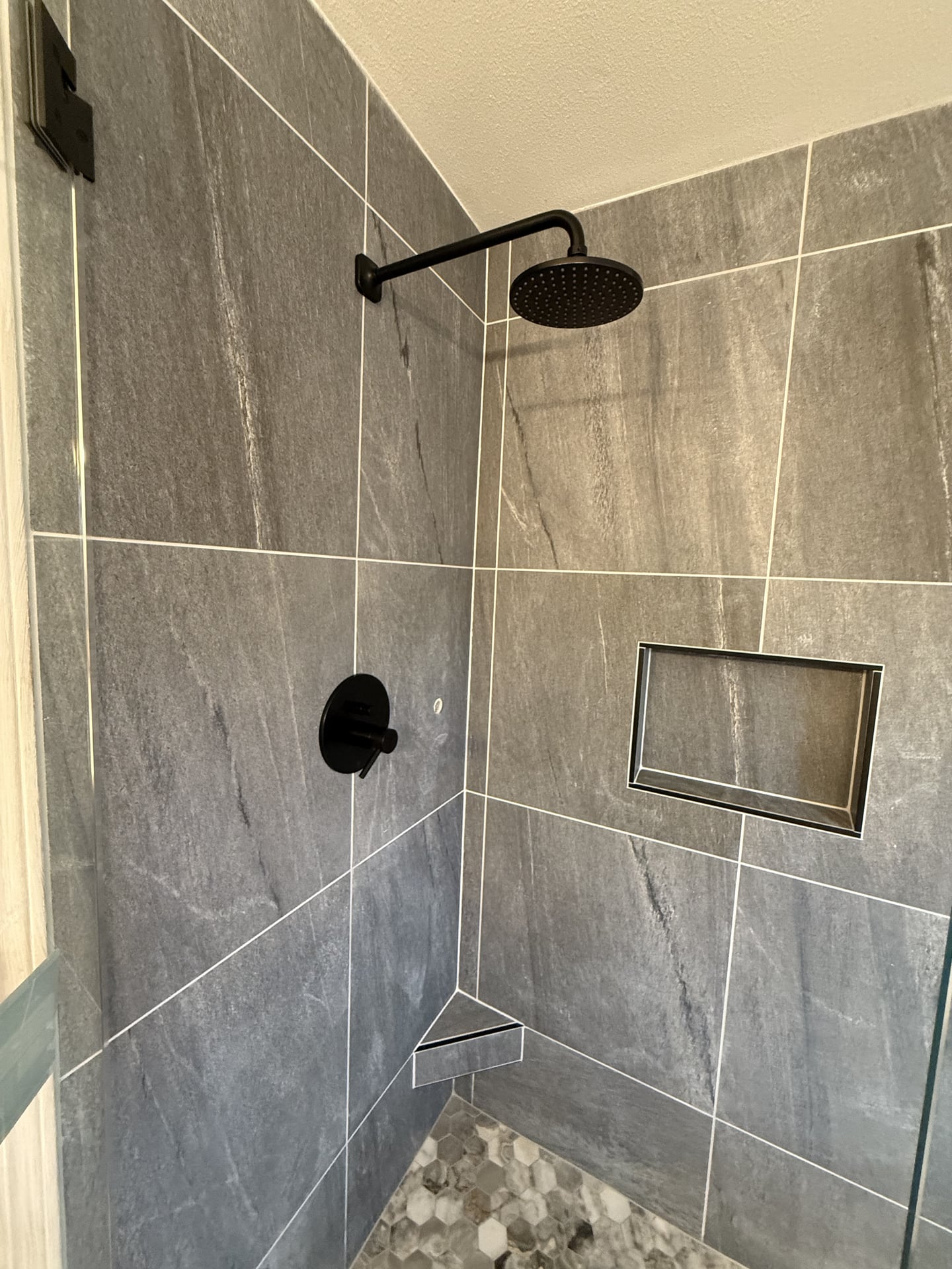 Master Bath with Walk-In Shower & Freestanding Tub - After 7