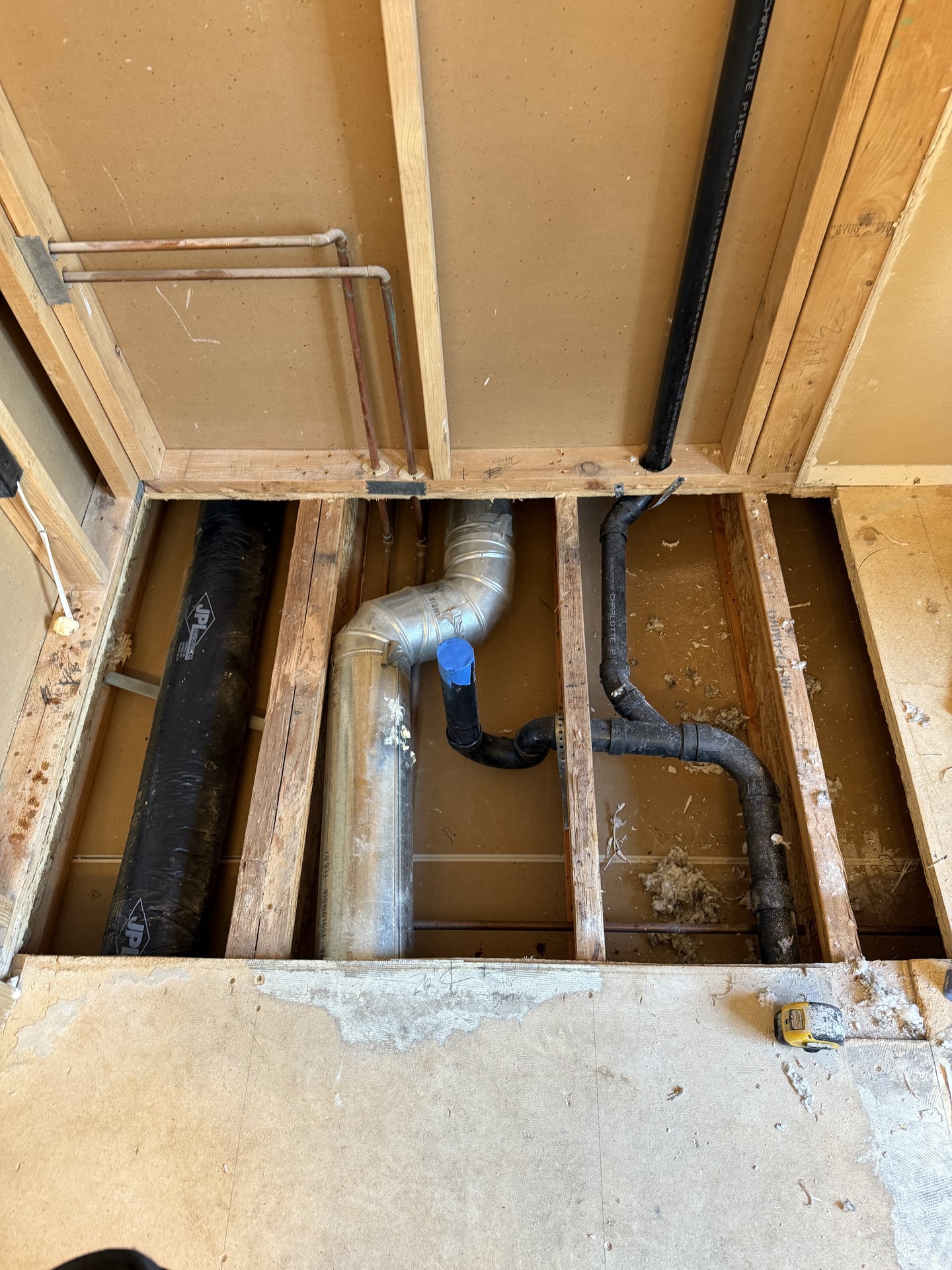 Master Bath with Walk-In Shower & Freestanding Tub - Before 5