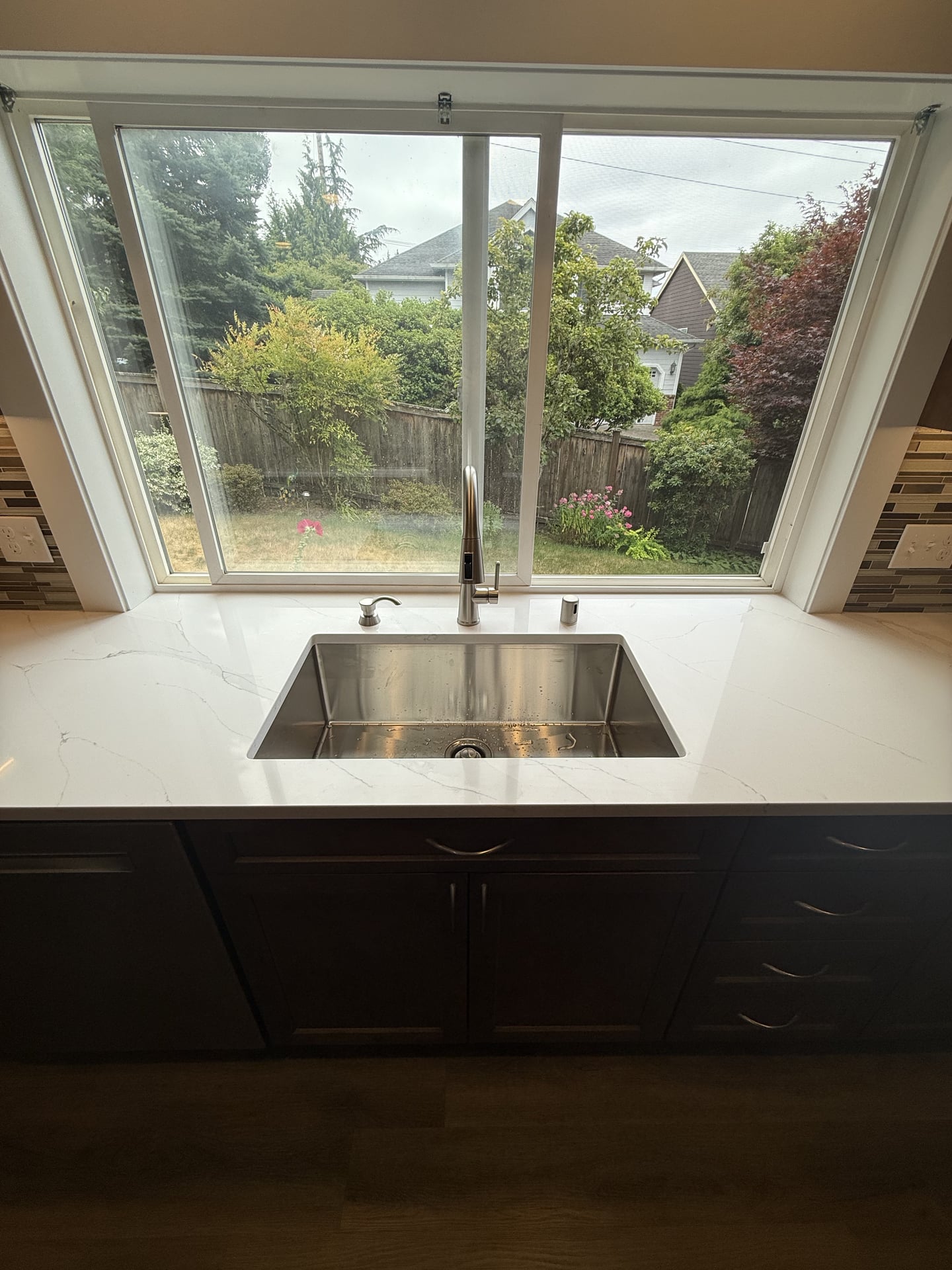 Dark Cabinet Kitchen with Island - Photo 9