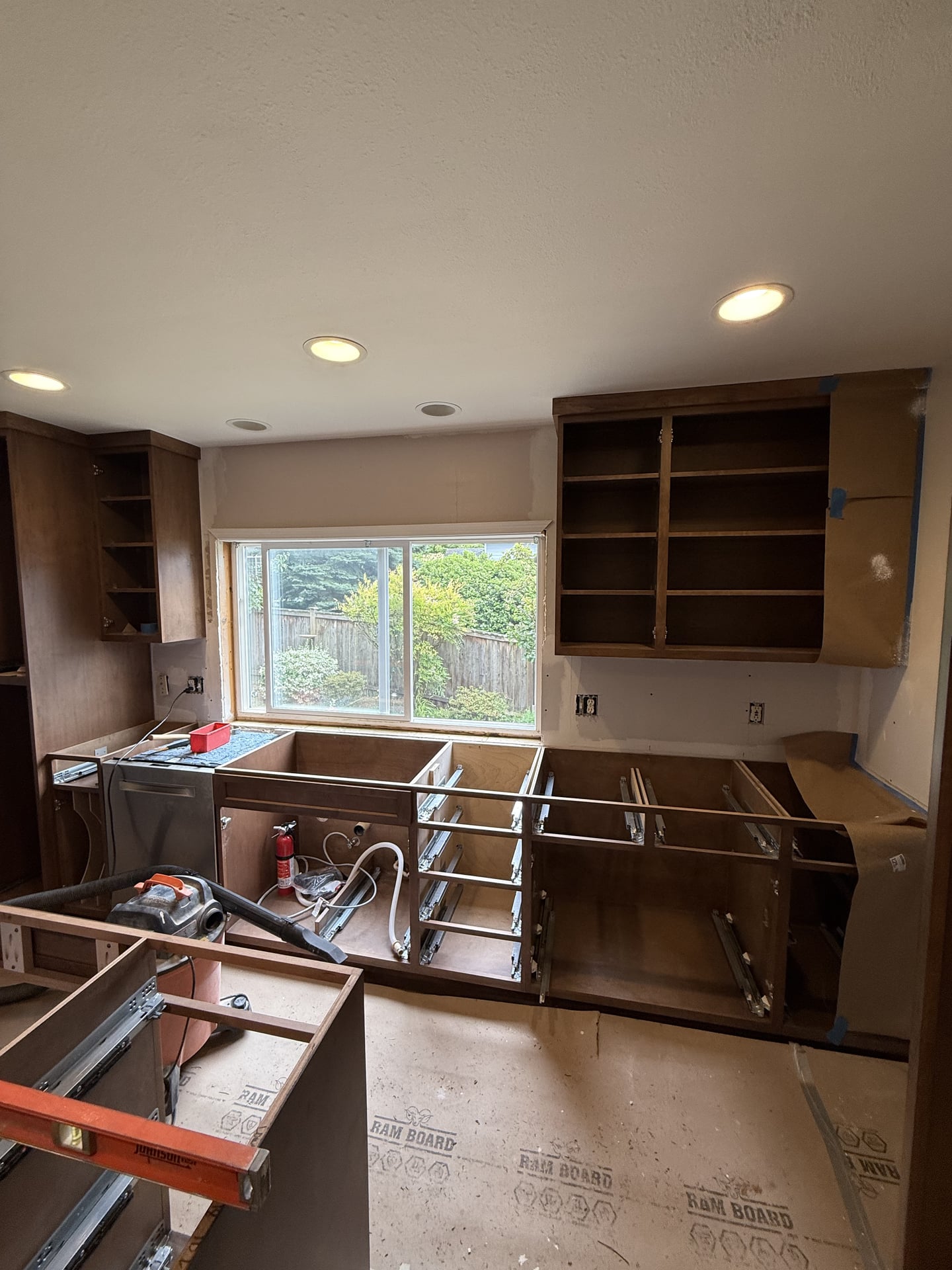 Dark Cabinet Kitchen with Island - Before 8