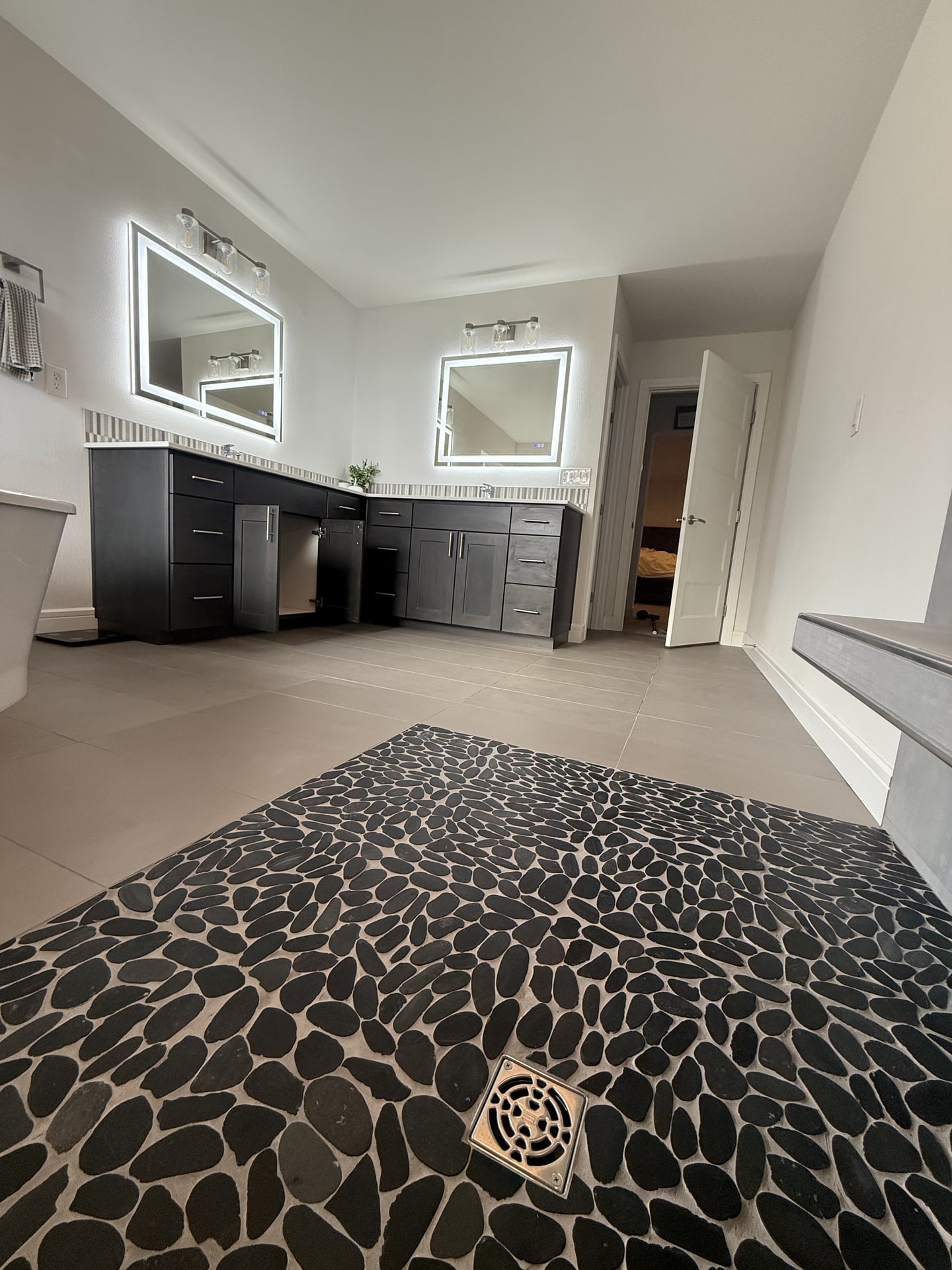 Pebble Stone Master Bath - Photo 10