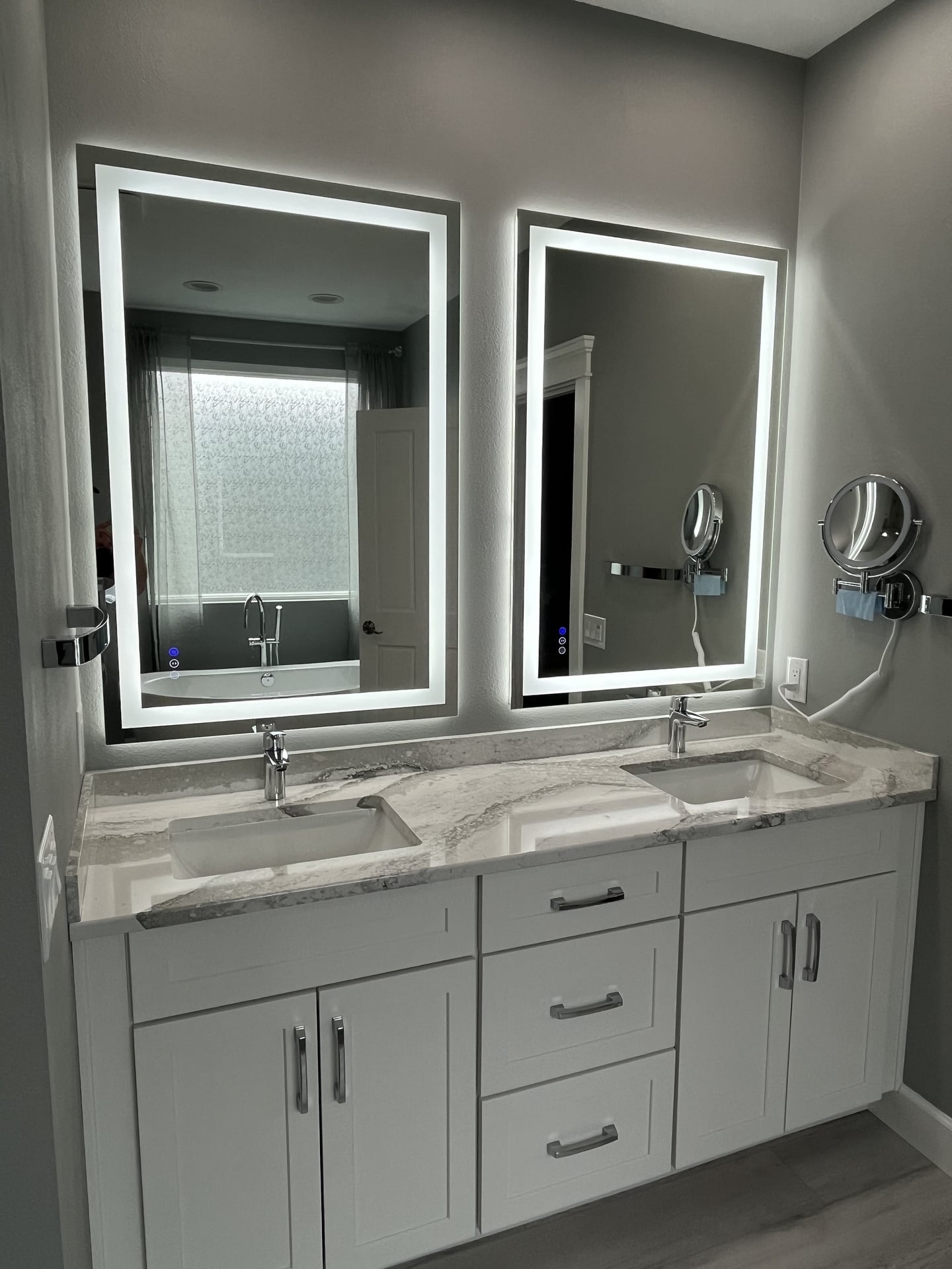 Marble Hex Niche Walk-In Shower - Photo 10