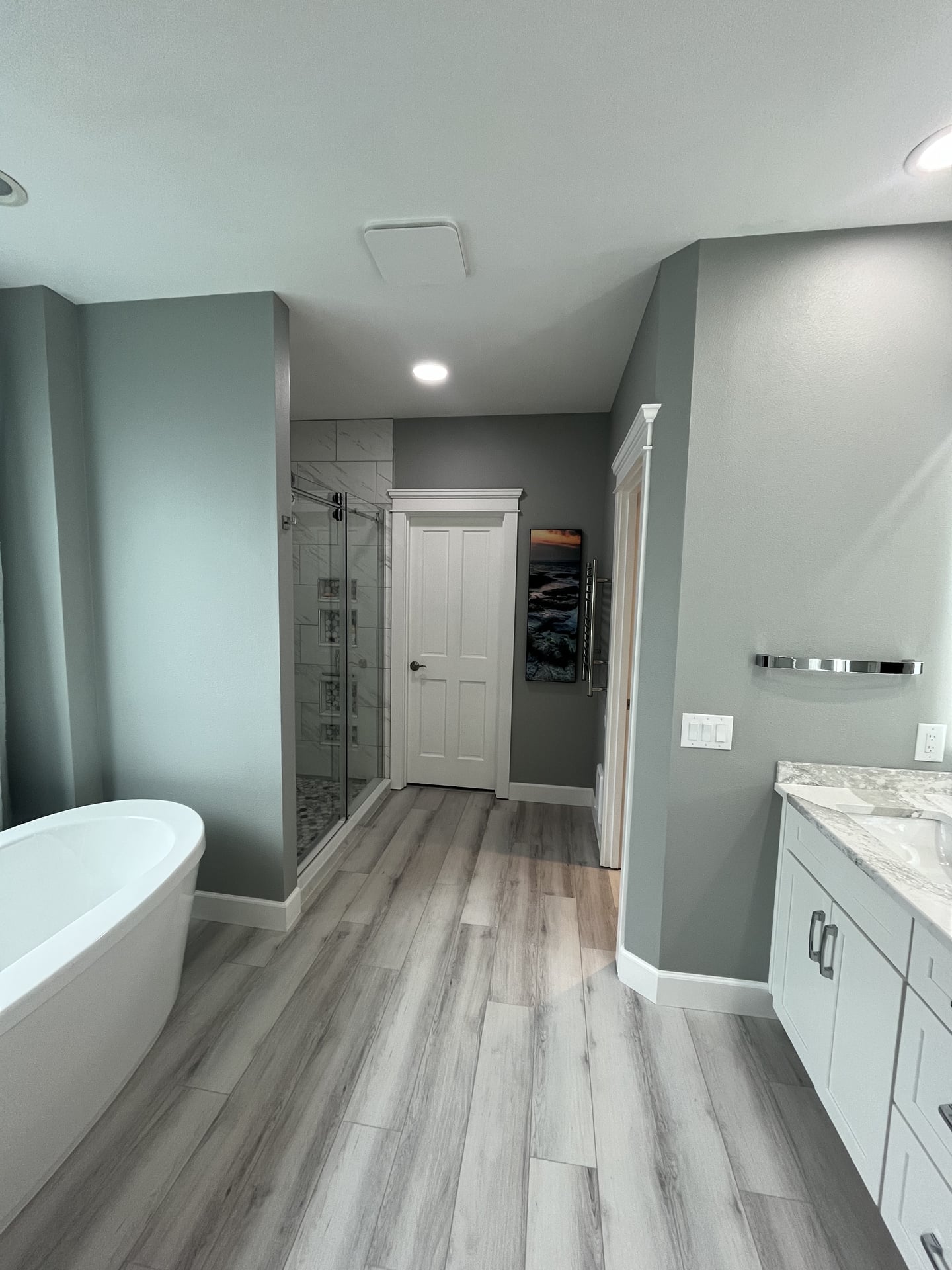 Marble Hex Niche Walk-In Shower - Photo 12