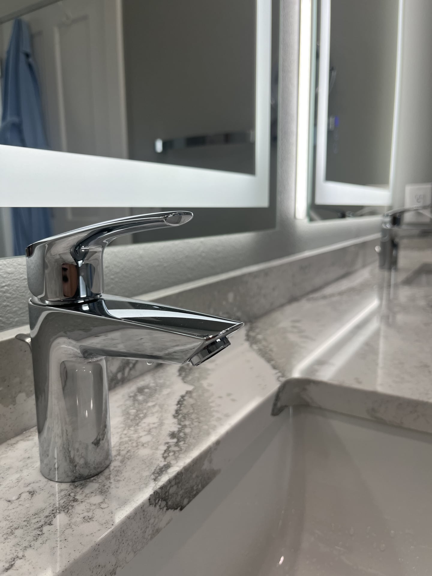 Marble Hex Niche Walk-In Shower - Photo 15