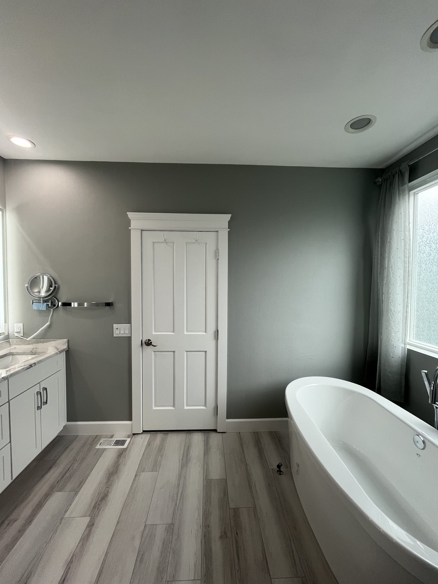 Marble Hex Niche Walk-In Shower - Photo 16