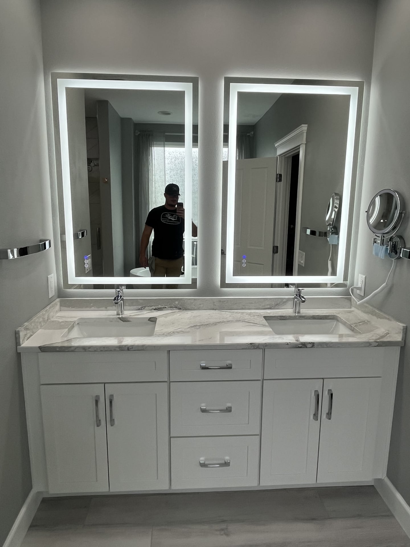 Marble Hex Niche Walk-In Shower - Photo 9