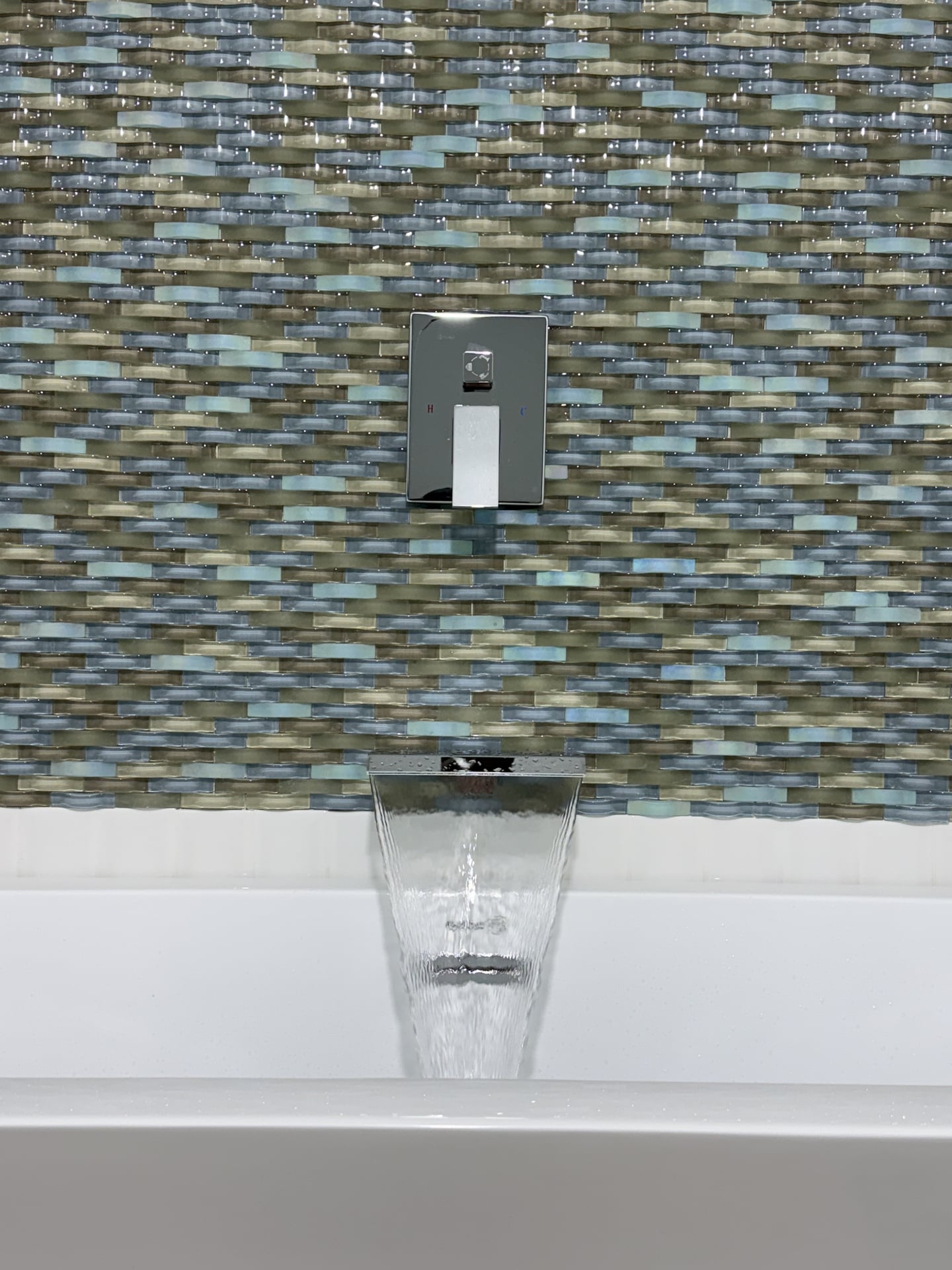 Glass Mosaic Tub Surround - After 4