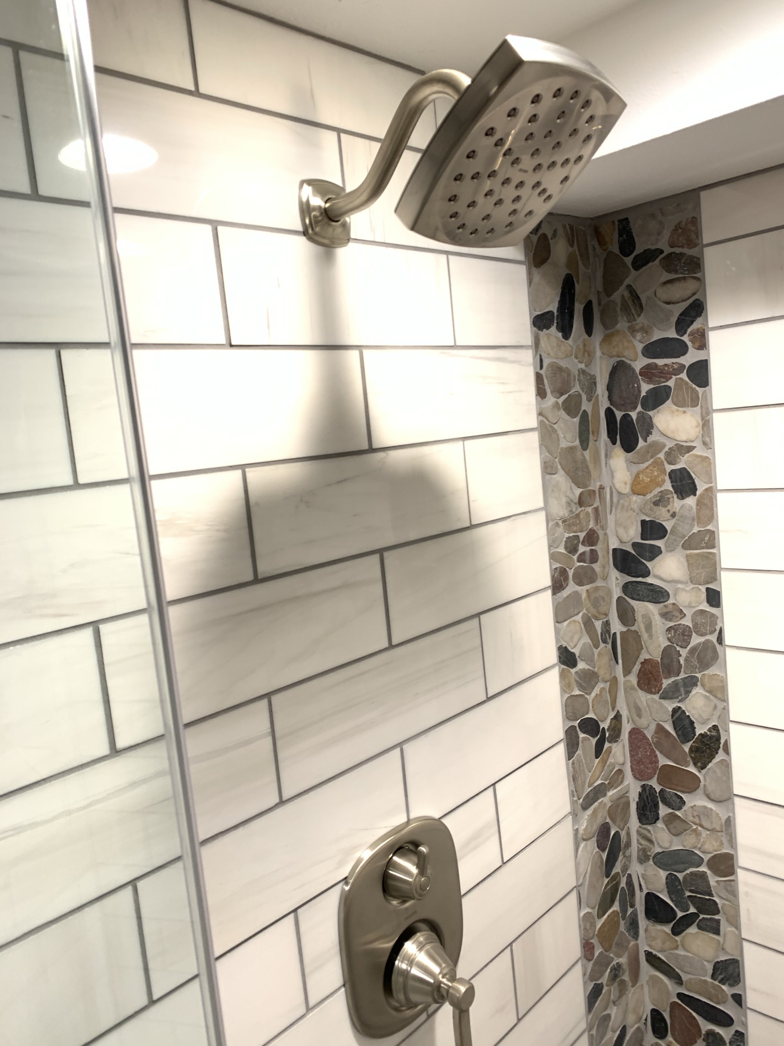 Dark Accent Wall Bathroom - Photo 10